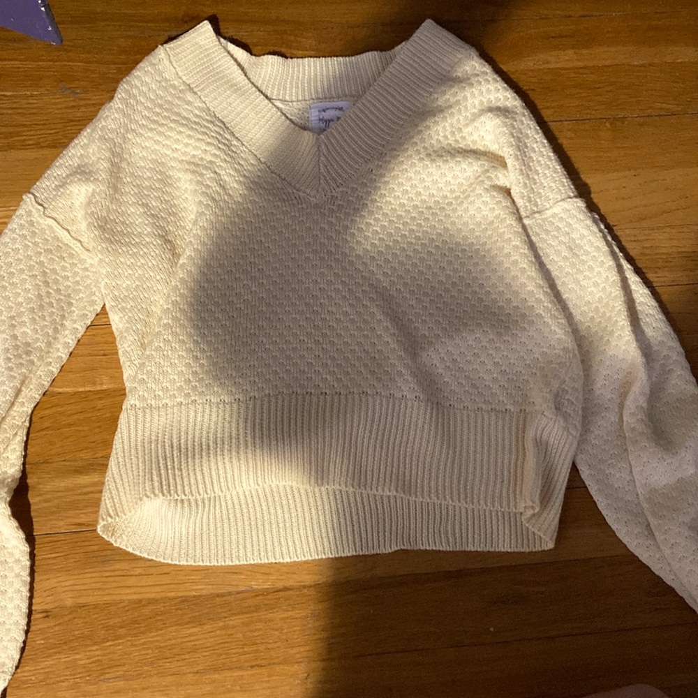 Light yellow sx sweater